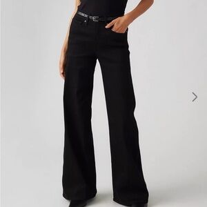Levis wide leg Black Women's Jeans 318